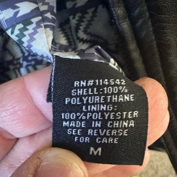 Stretchy Black Leather Jacket with Patterned Lining size Medium - Picture 6 of 10